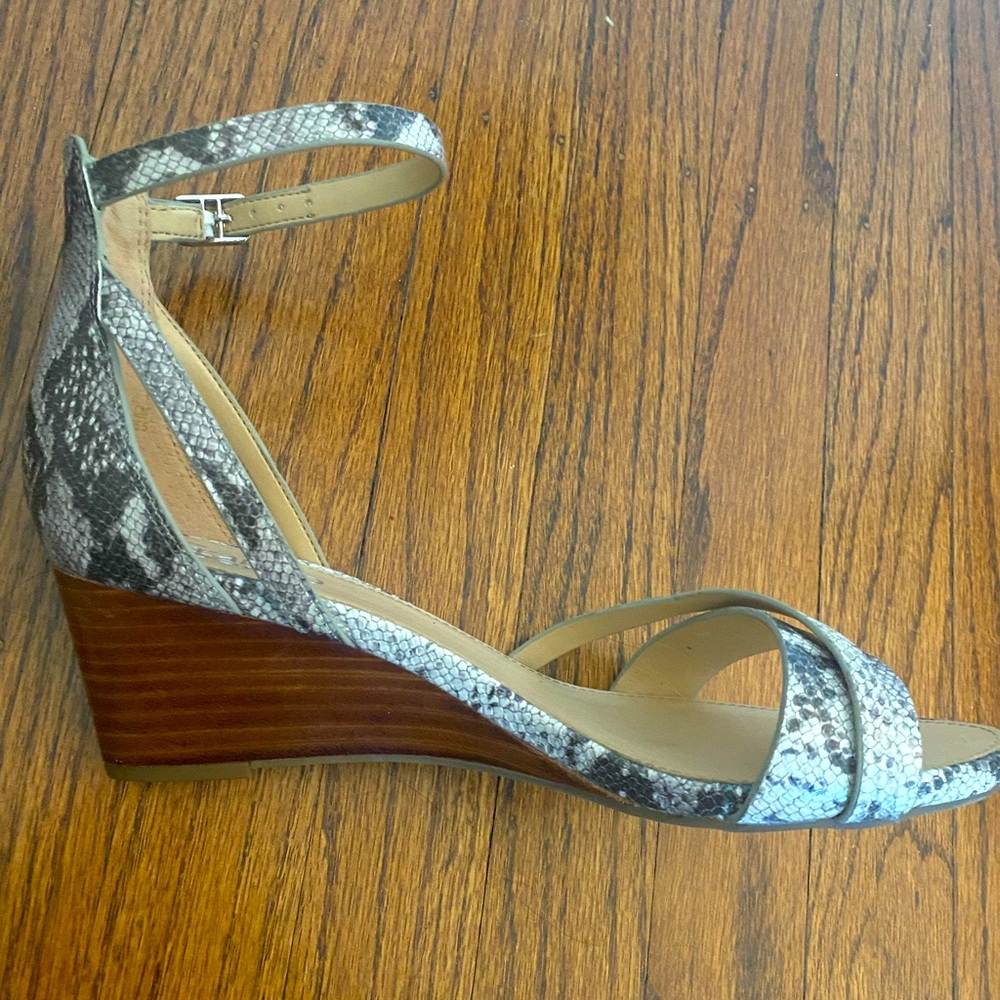 Franco Sarto snakeprint heels